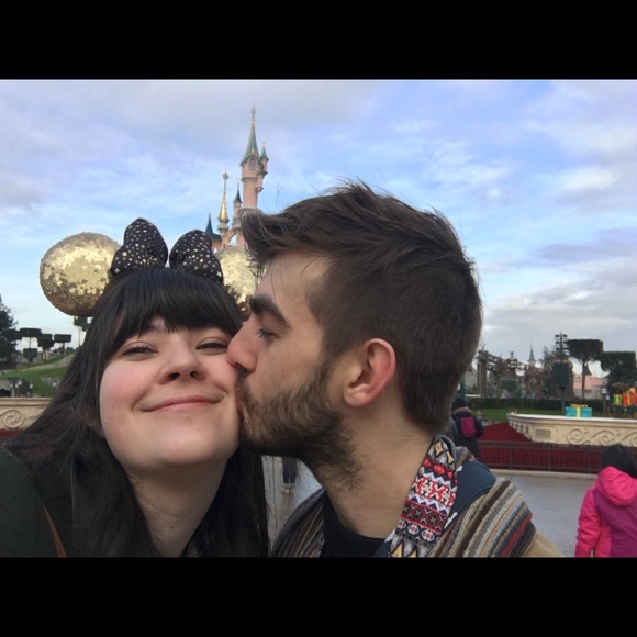 Meet your Posher, Rayanne! - Picture 3 of 3